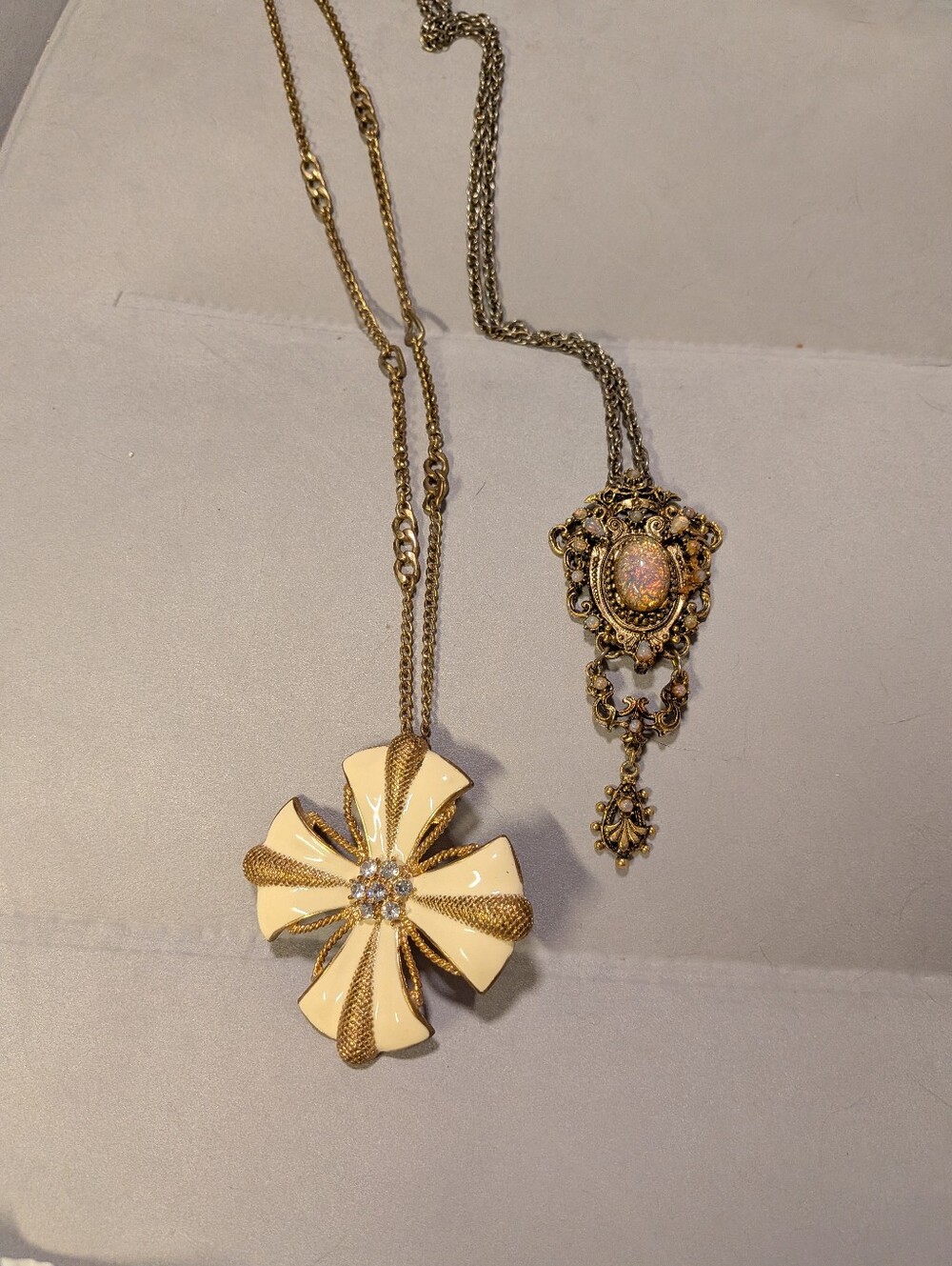 Vintage 60s/70's Joseph Mazor/ Sarah Coventry pendant necklace